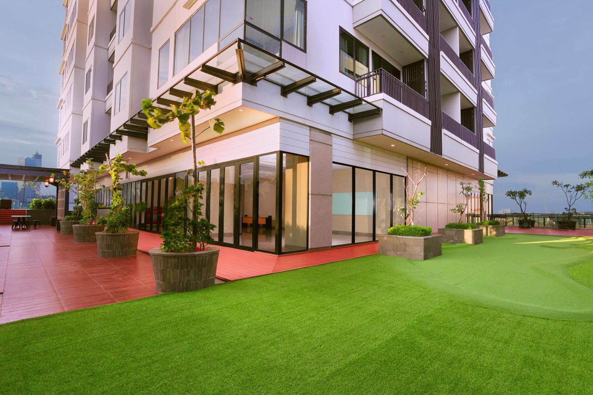 Citadines Gatot Subroto Jakarta Exterior photo